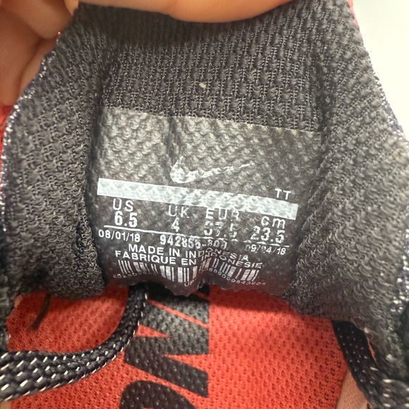 Women Nike Pegasus 35 Pink Running Shoes, Size 6.5. - Picture 8 of 8